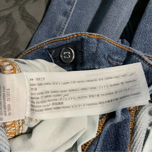 Like New Boys Abercrombie Kids Skinny Jean - Picture 3 of 4